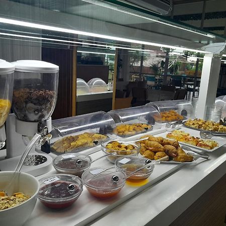 Hotel Thermaikos โครินอส ภายนอก รูปภาพ
